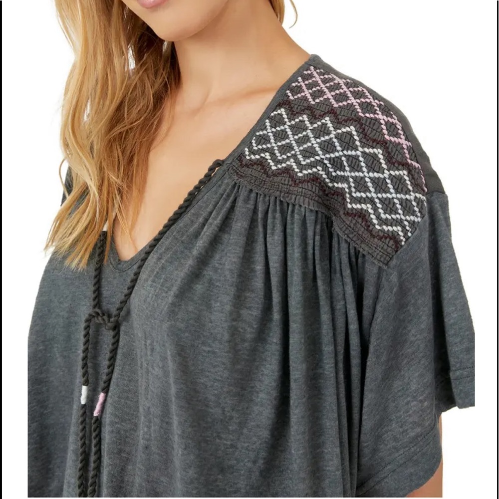 NWOT Free People Market Embroidered Boho V-Neck Top Tee new - Picture 3 of 9
